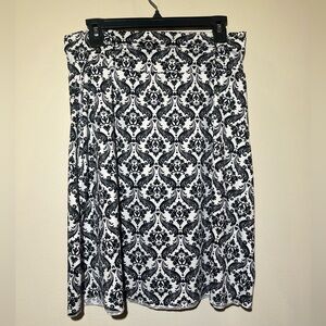 Tranquility by Colorado clothing skirt damask print women’s M black white casual